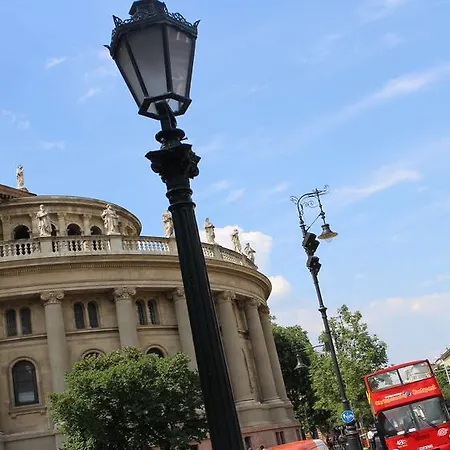 Lägenhet Classic Budapest